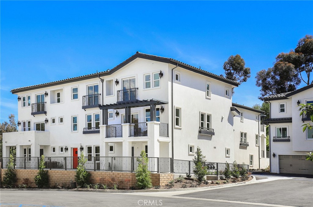 1 Spyglass Avenue