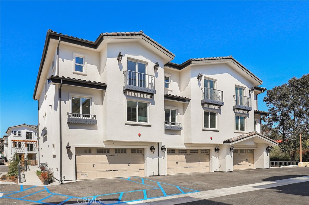 1 Spyglass Avenue