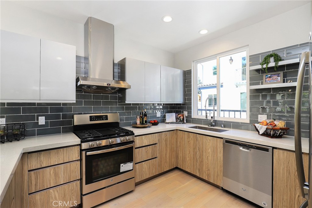 1 Spyglass Avenue