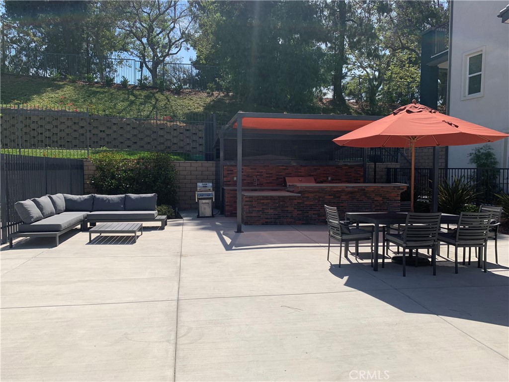 1 Spyglass Avenue