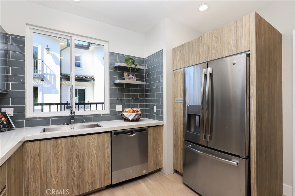 1 Spyglass Avenue