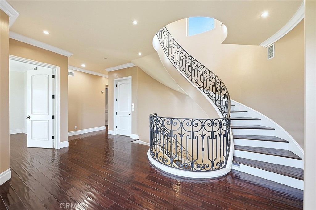4430 Rosebank