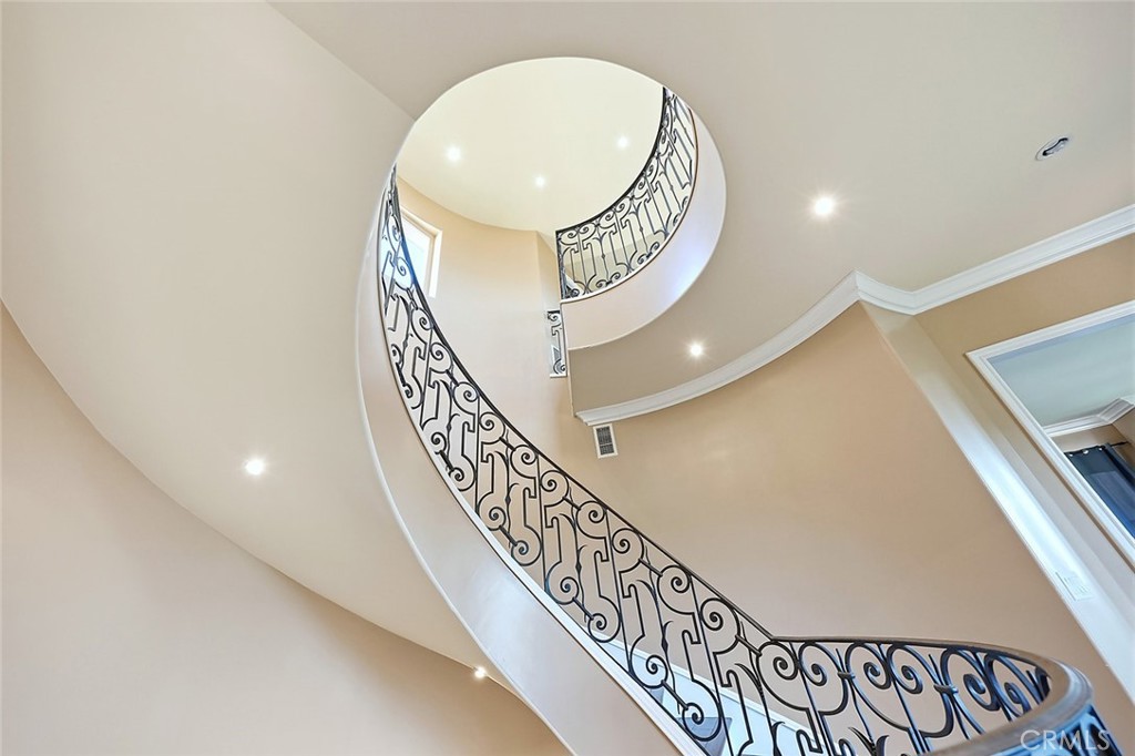 4430 Rosebank
