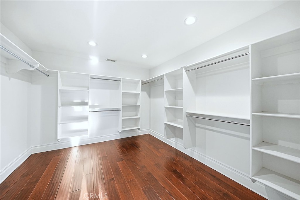 4430 Rosebank