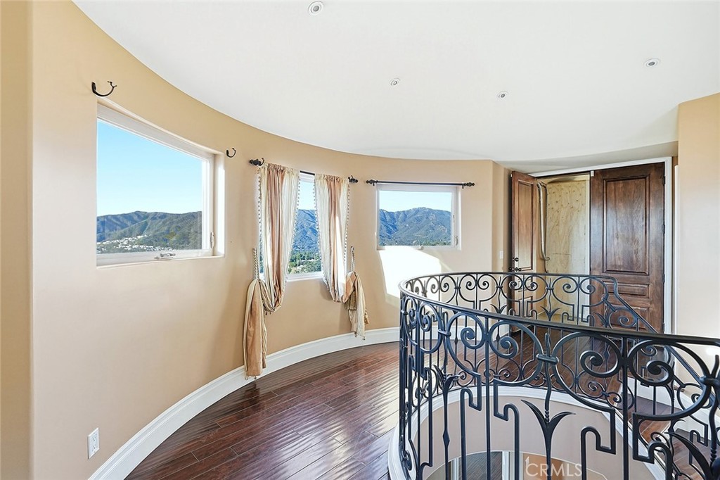 4430 Rosebank