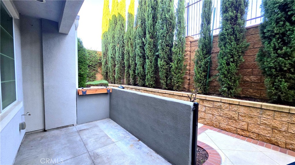 120 Olive Ave