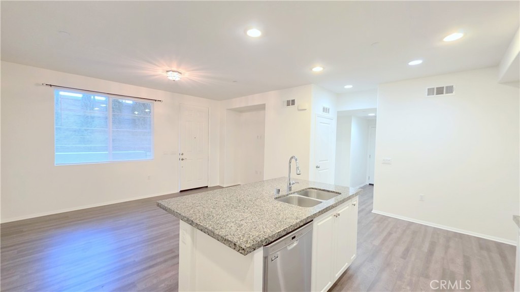 120 Olive Ave
