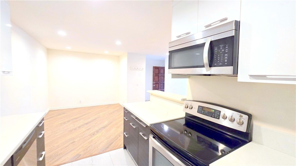 23617 Golden Springs K8