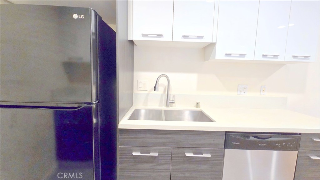 23617 Golden Springs K8