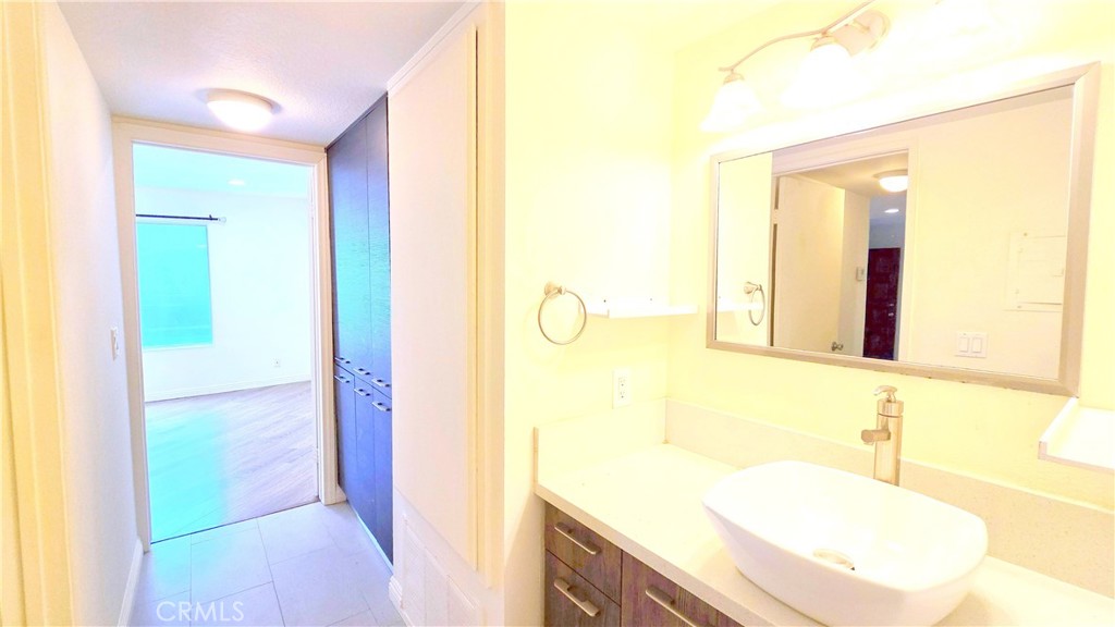 23617 Golden Springs K8