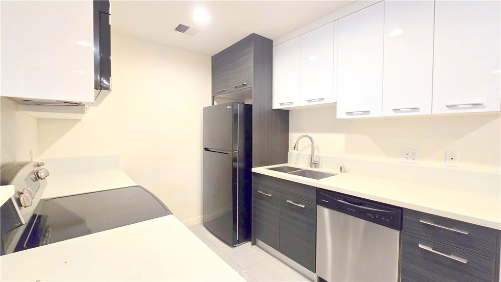 23617 Golden Springs K8