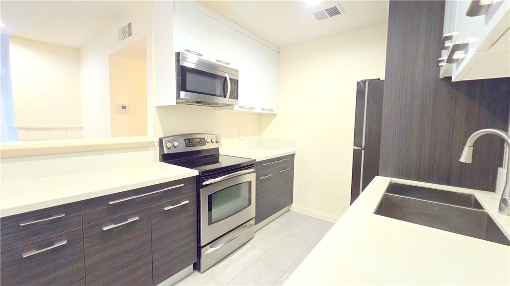 23617 Golden Springs K8