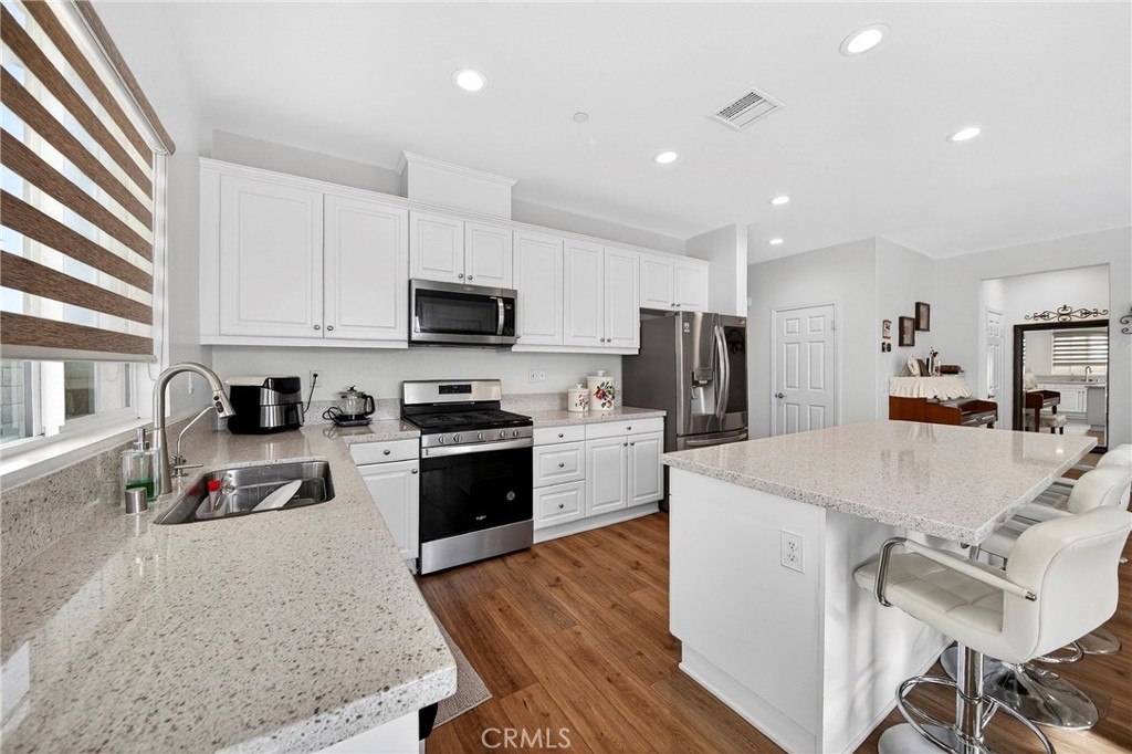 3322 S Primerose Drive