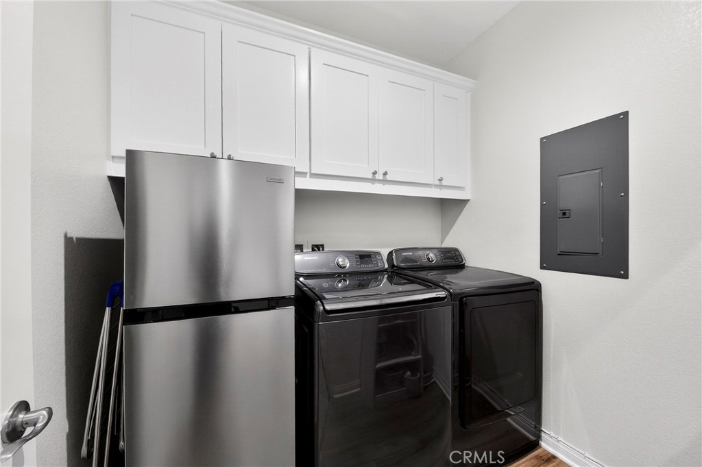 3322 S Primerose Drive