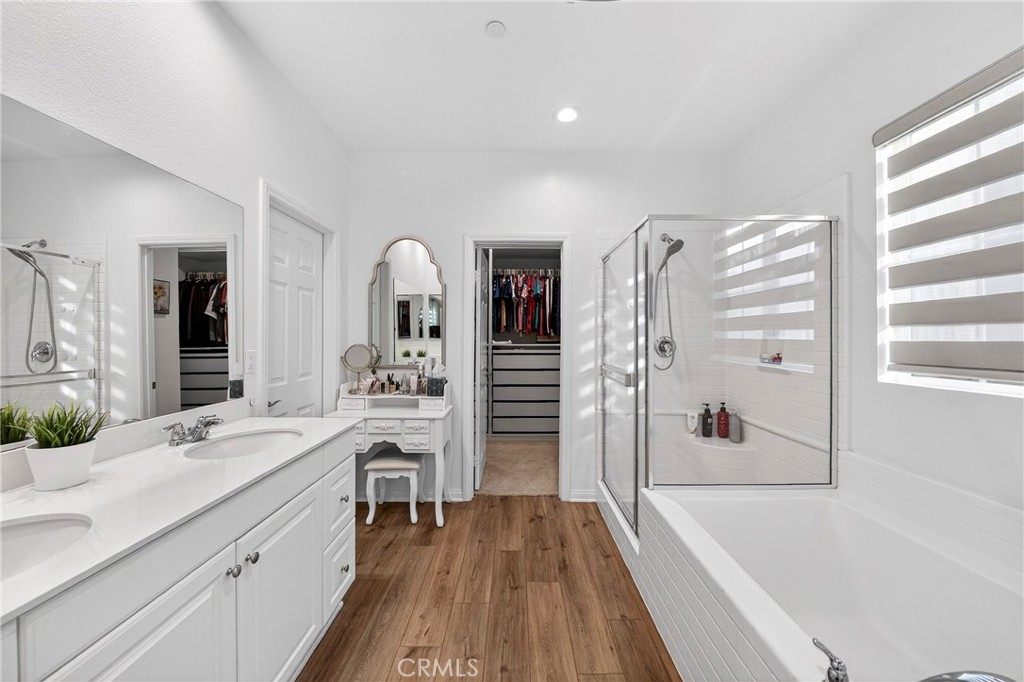 3322 S Primerose Drive