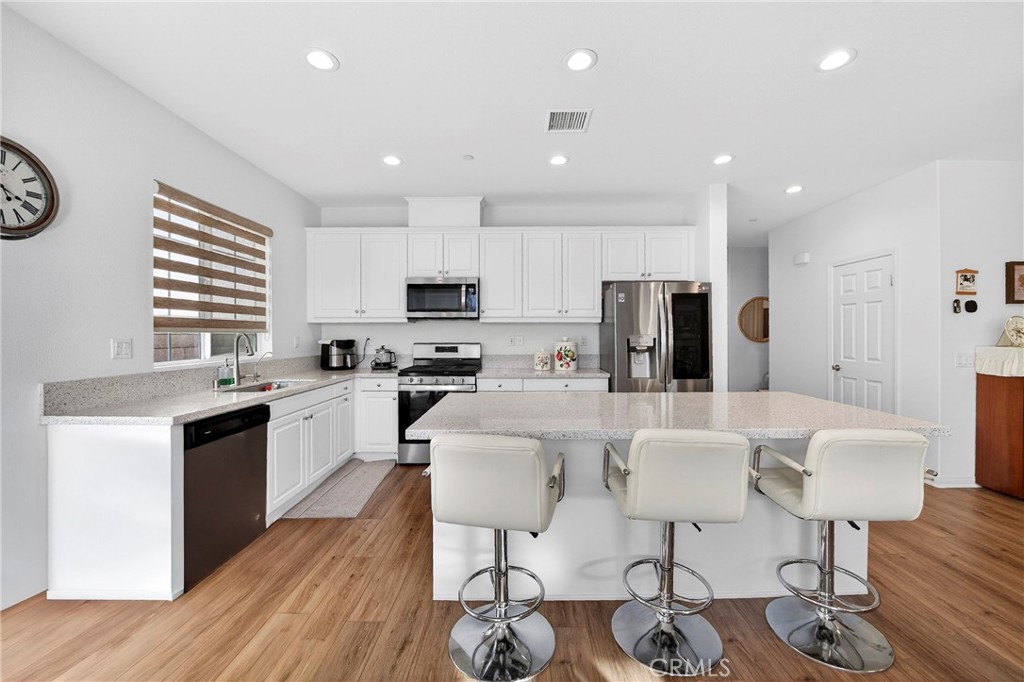 3322 S Primerose Drive