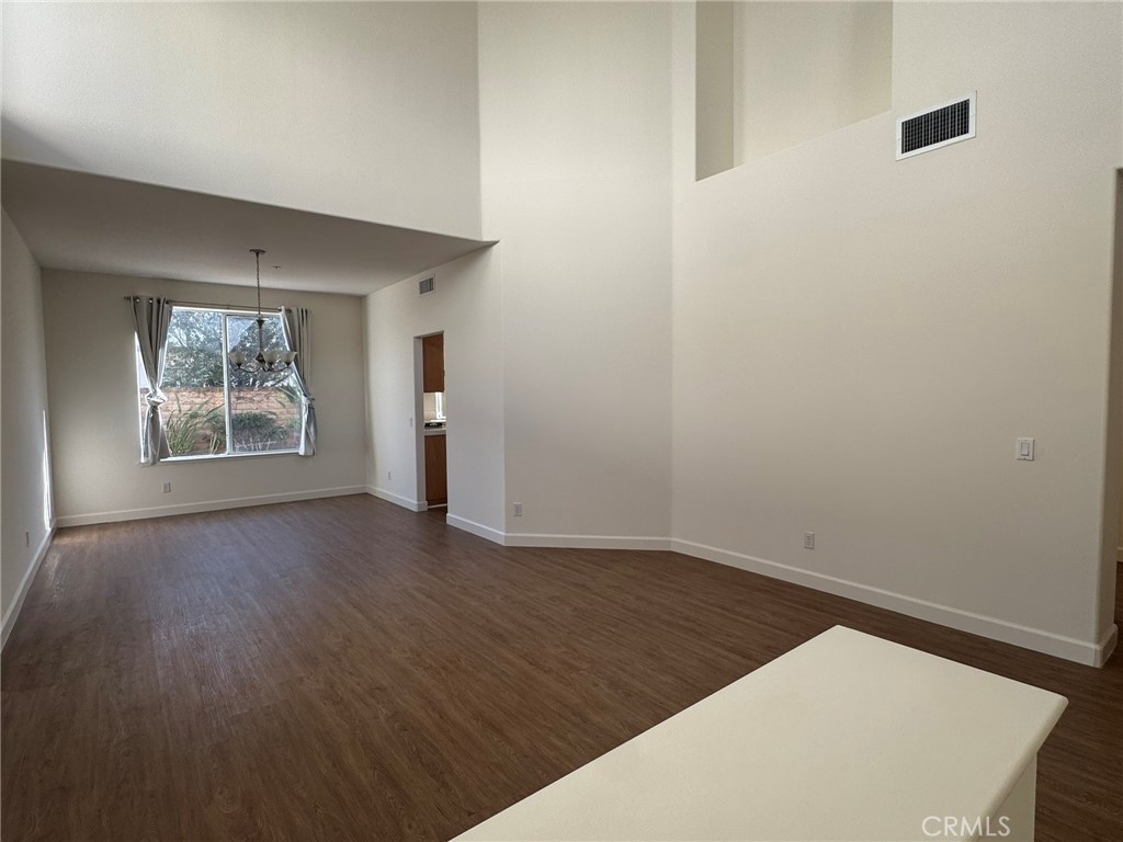 3552 S Oak Valley Place