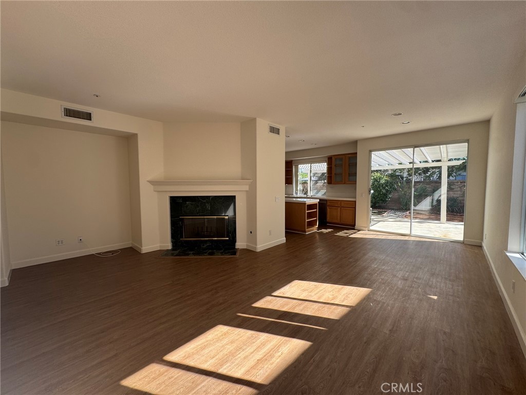 3552 S Oak Valley Place