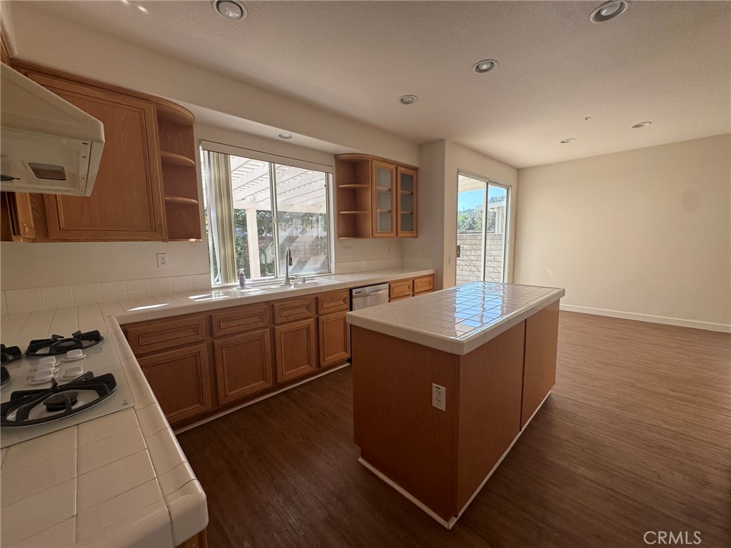 3552 S Oak Valley Place