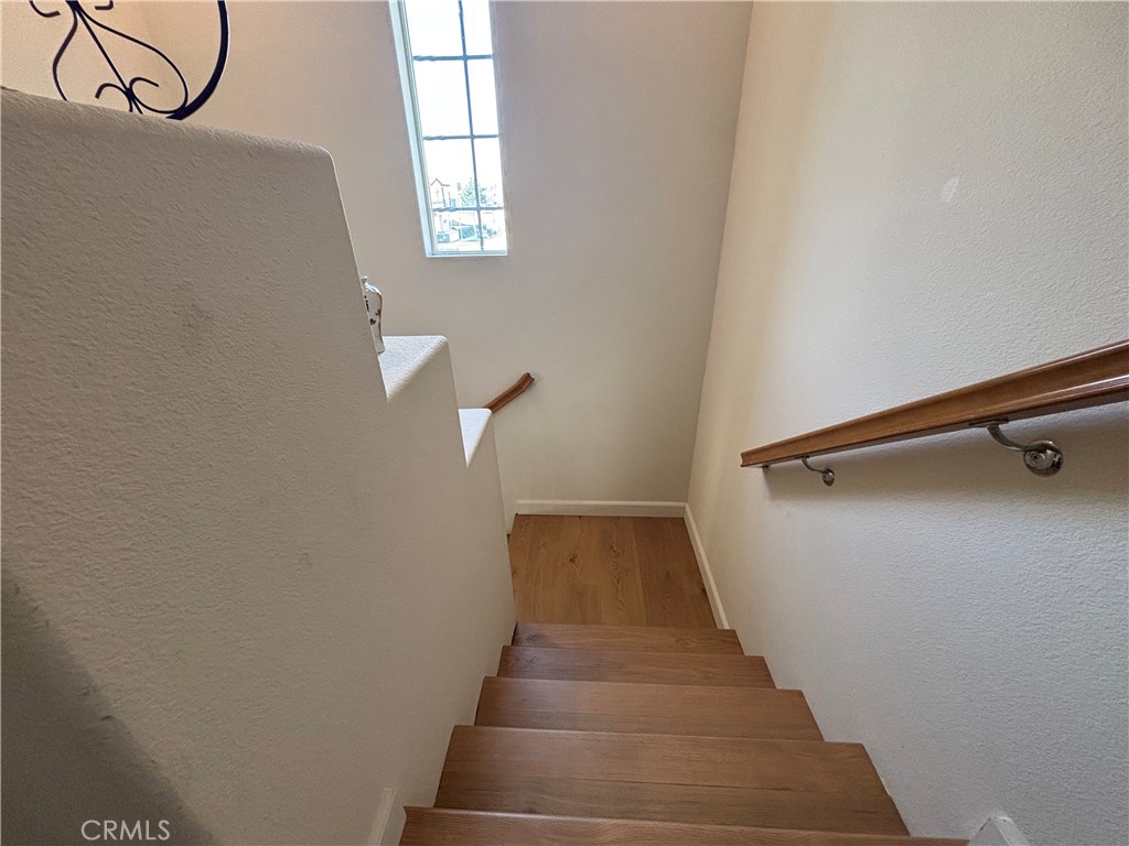 2750 E OAK HILL Drive 16