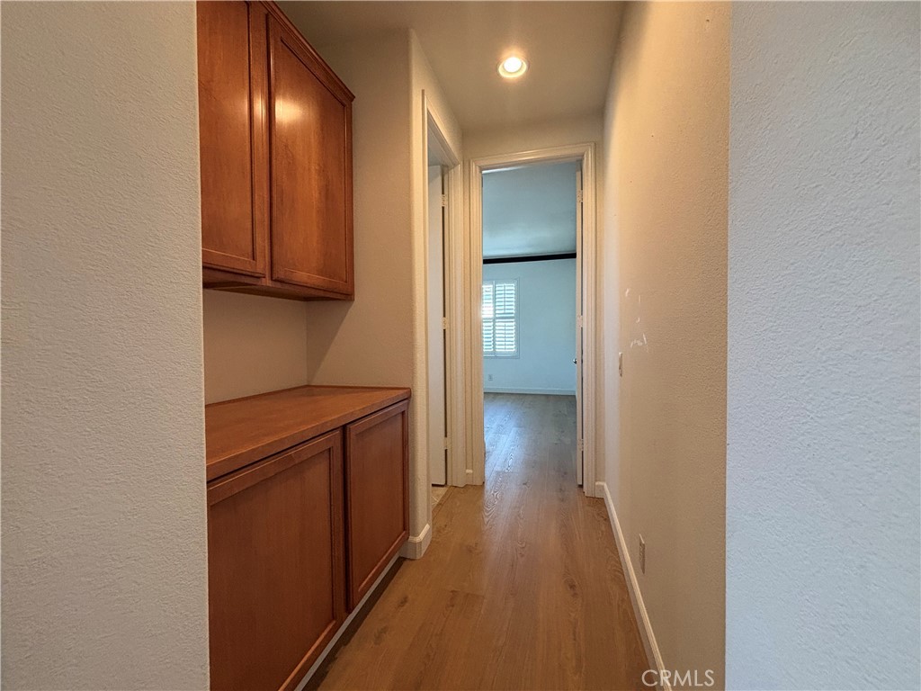 2750 E OAK HILL Drive 16