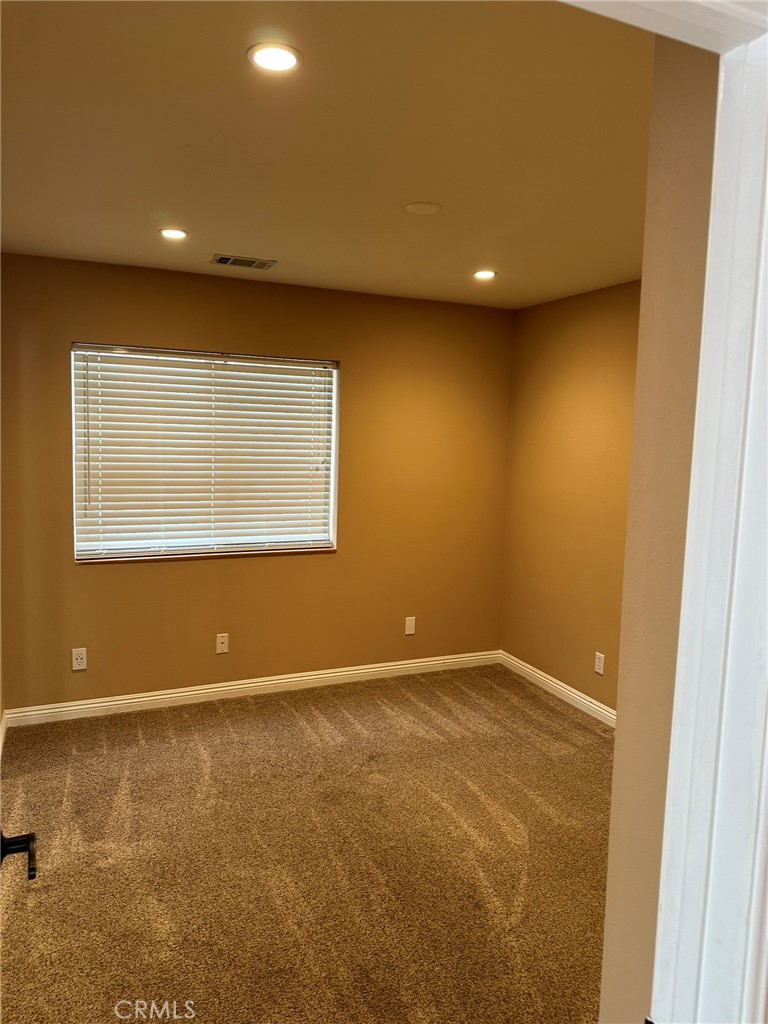 137 E Country Club