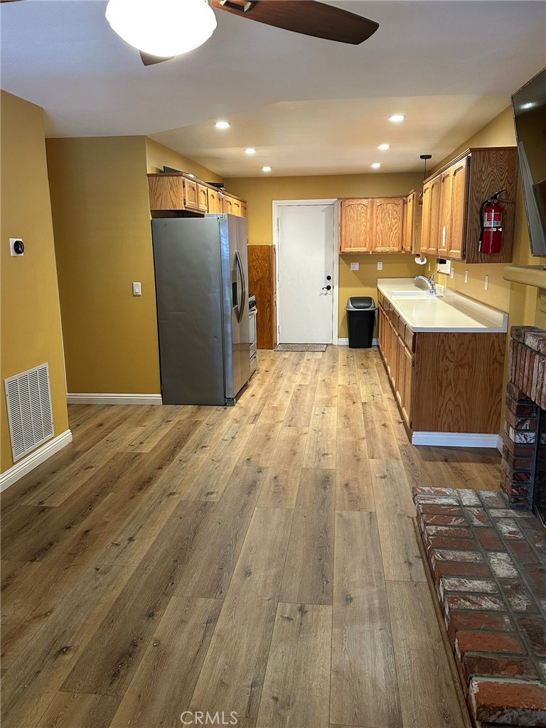 137 E Country Club