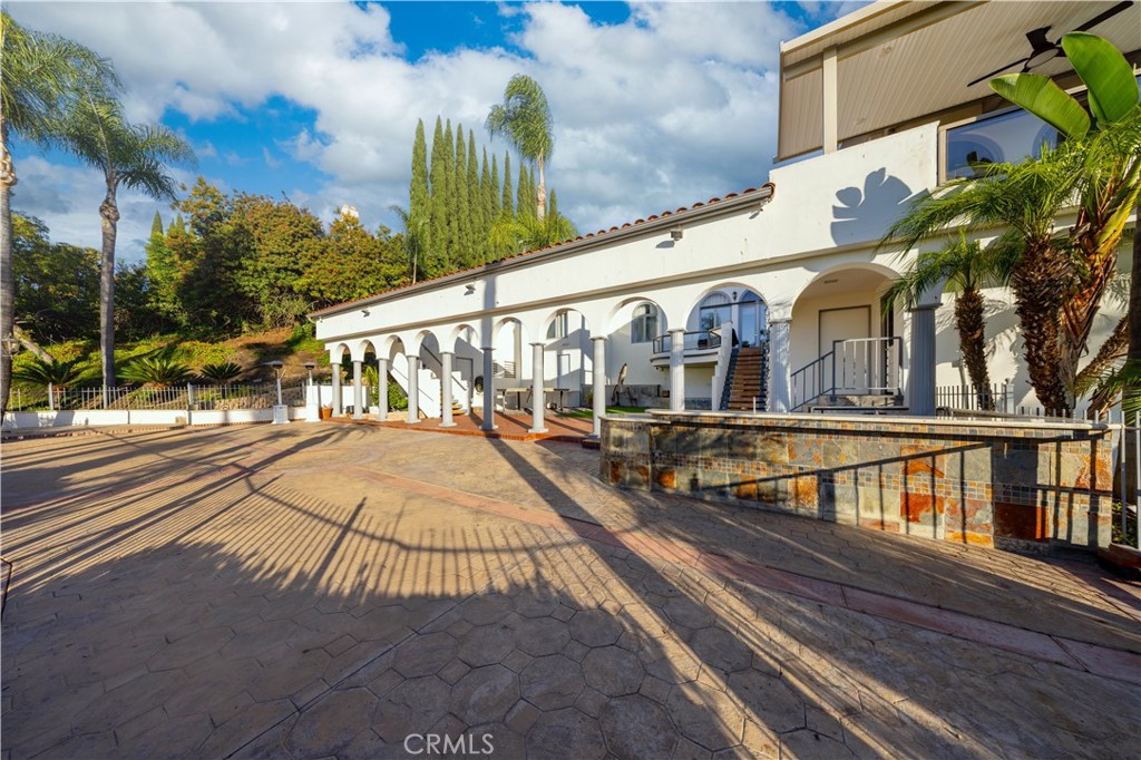 2557 Indian Creek