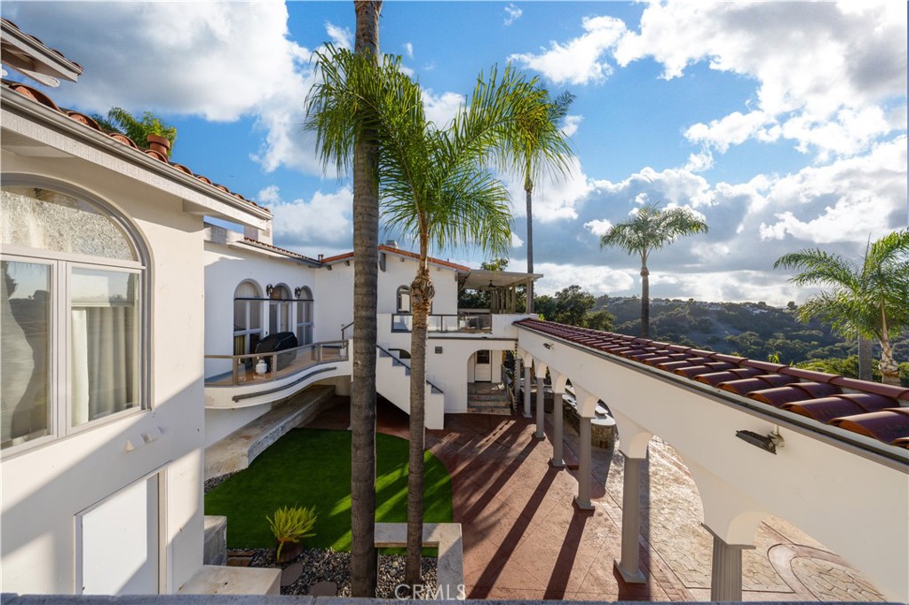 2557 Indian Creek