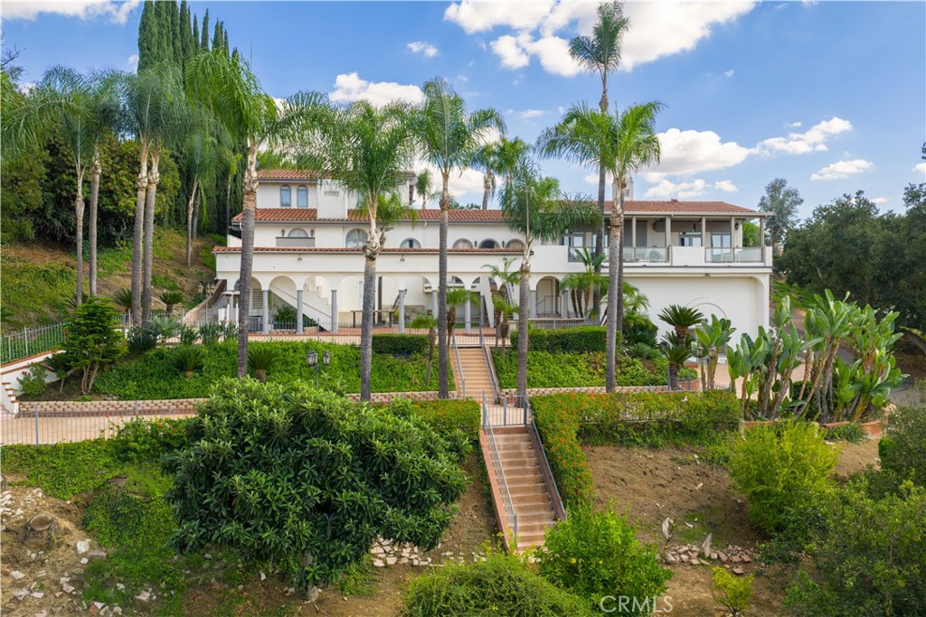 2557 Indian Creek