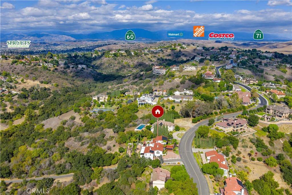 2557 Indian Creek