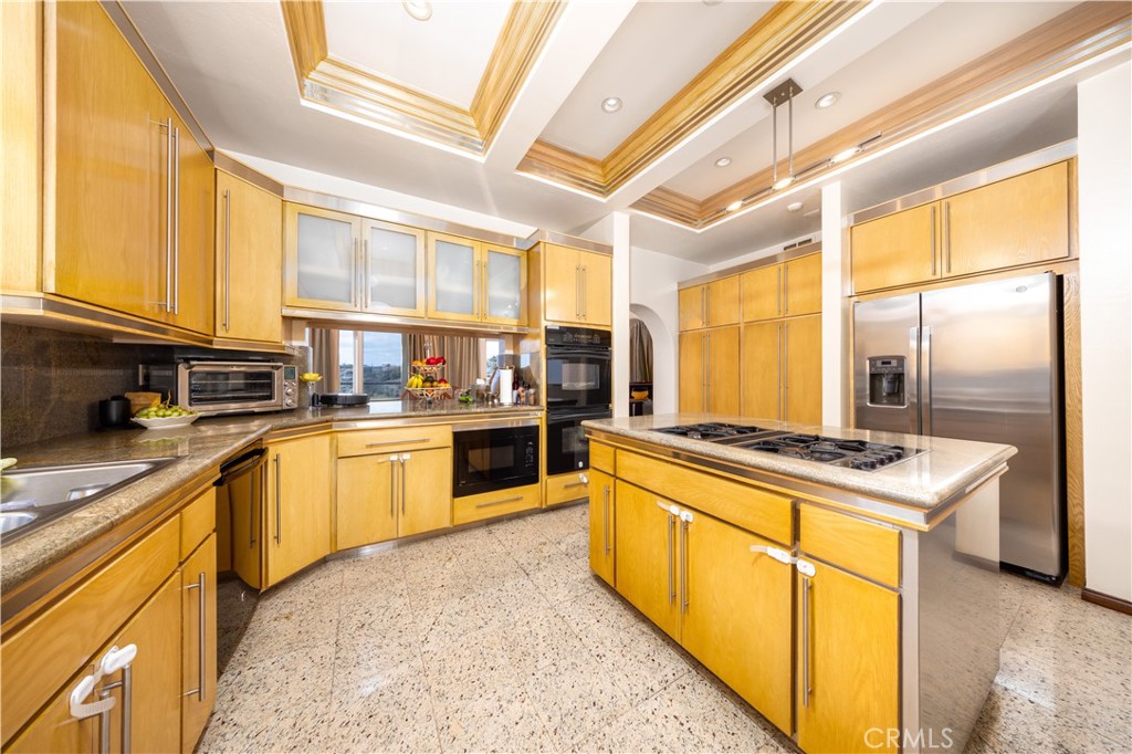2557 Indian Creek