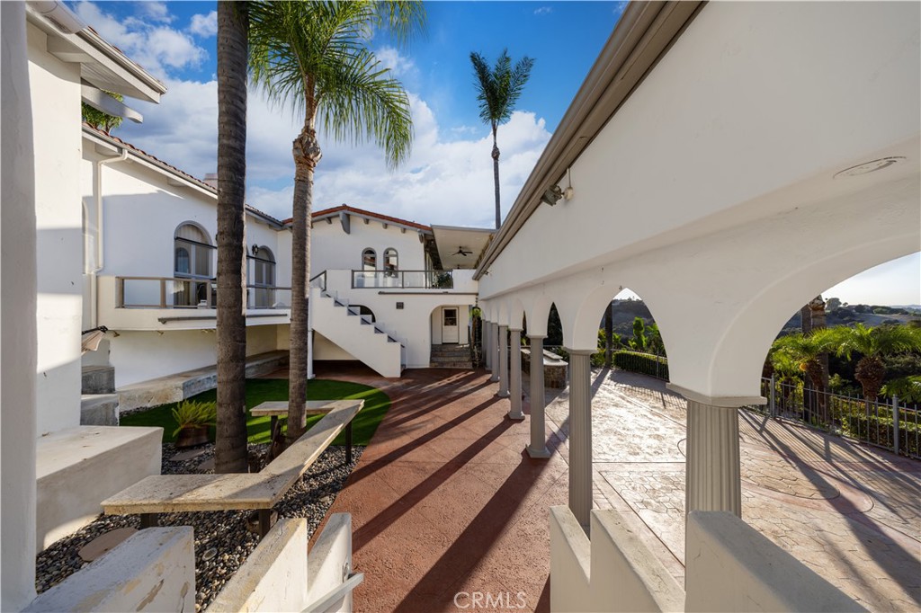2557 Indian Creek