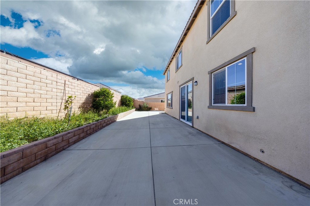3421 E Orange Blossom