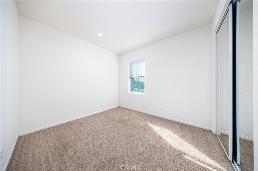 3421 E Orange Blossom
