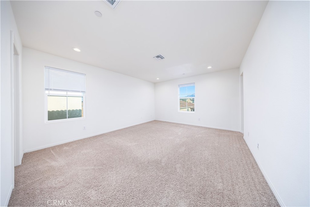 3421 E Orange Blossom