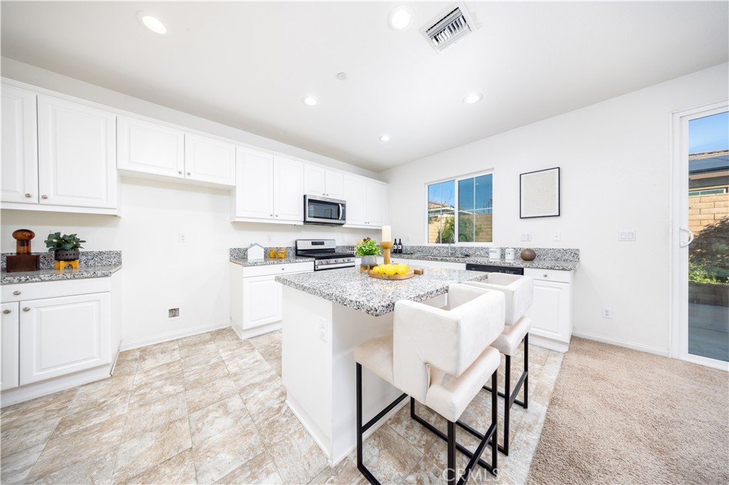 3421 E Orange Blossom