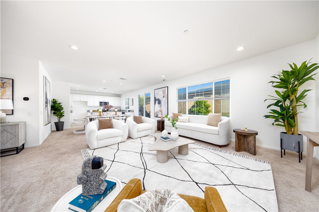 3421 E Orange Blossom