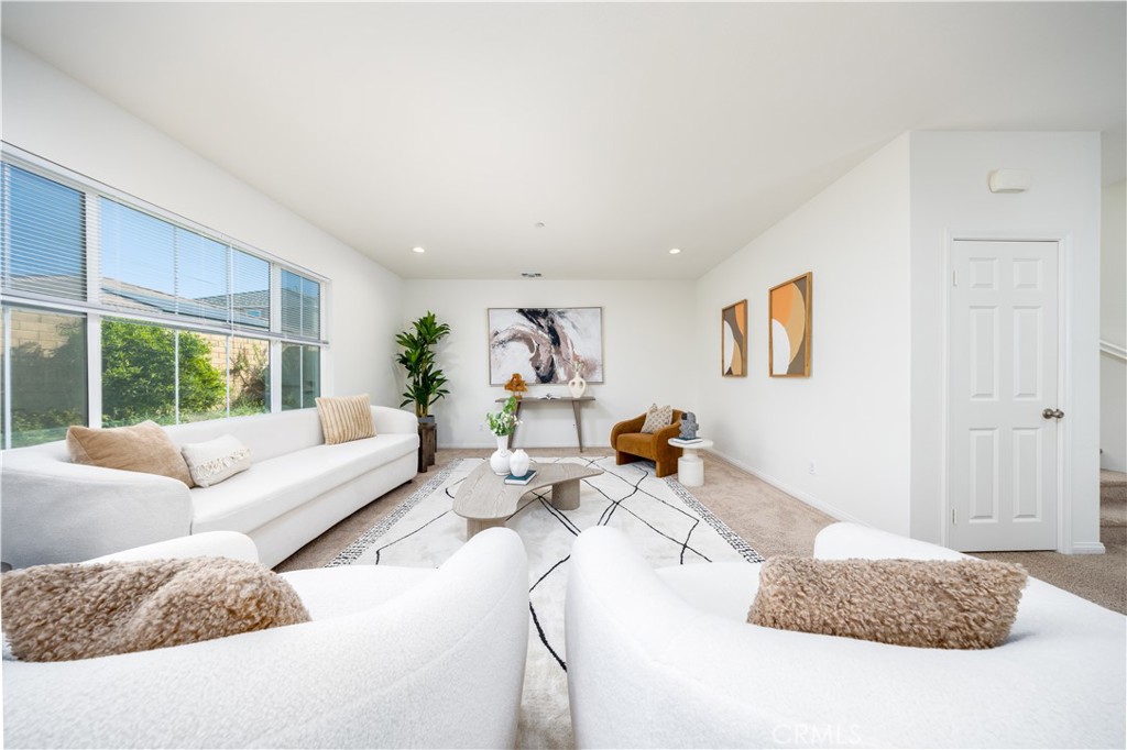 3421 E Orange Blossom