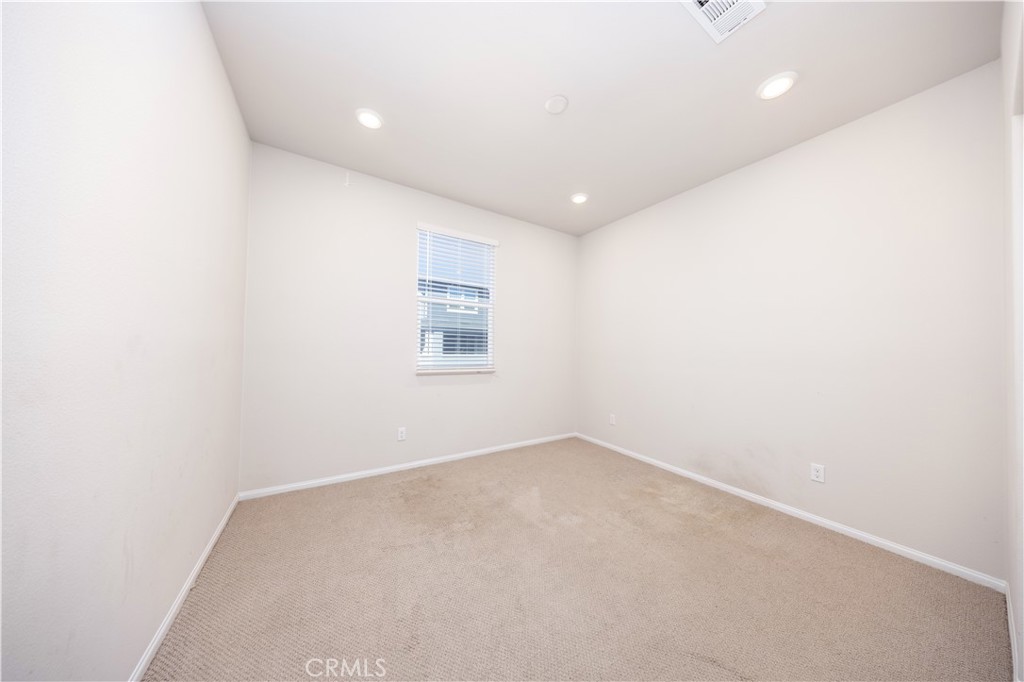 2715 Erebus Ct
