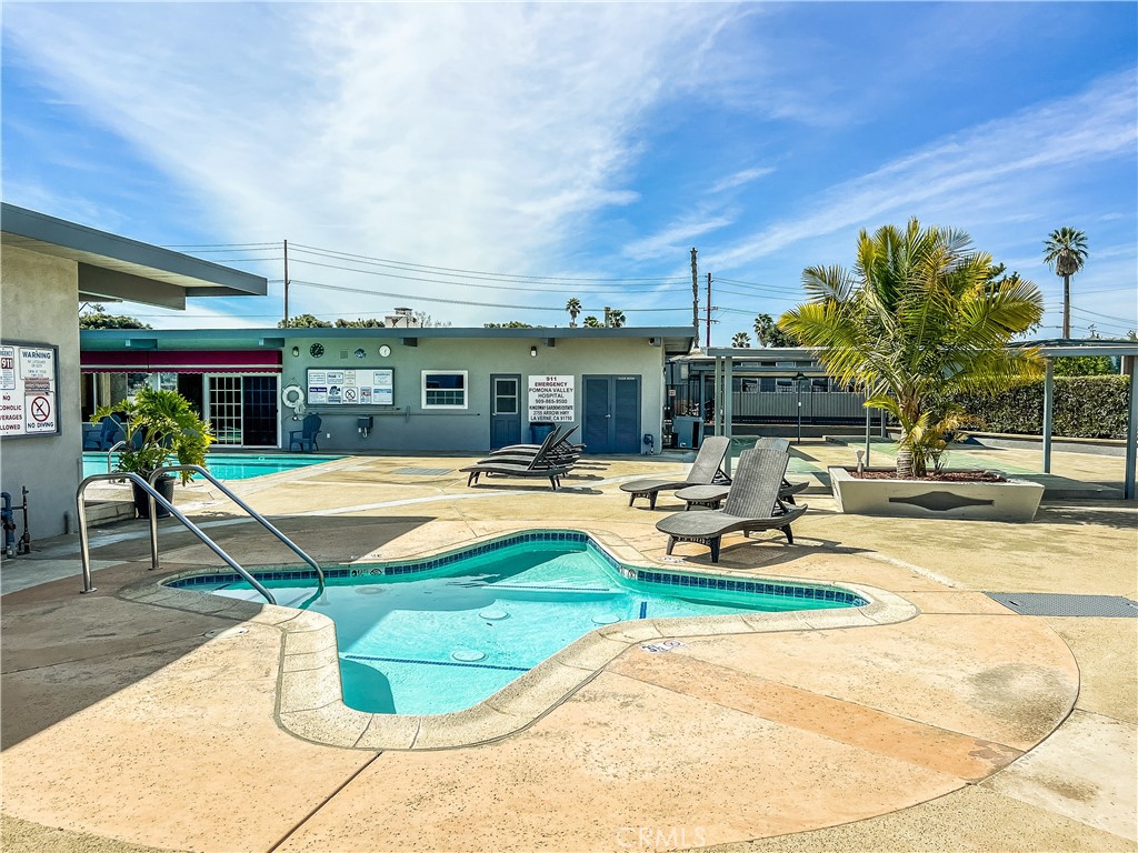 2755 Arrow Hwy 74