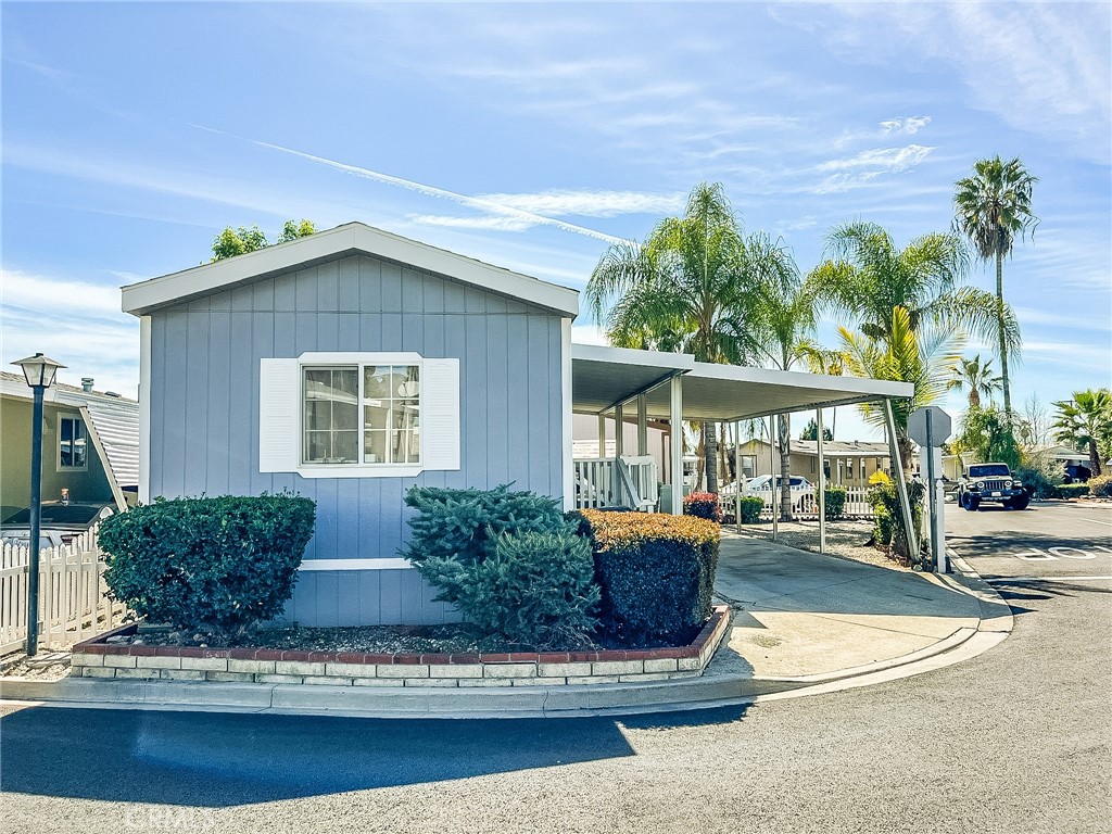 2755 Arrow Hwy 74