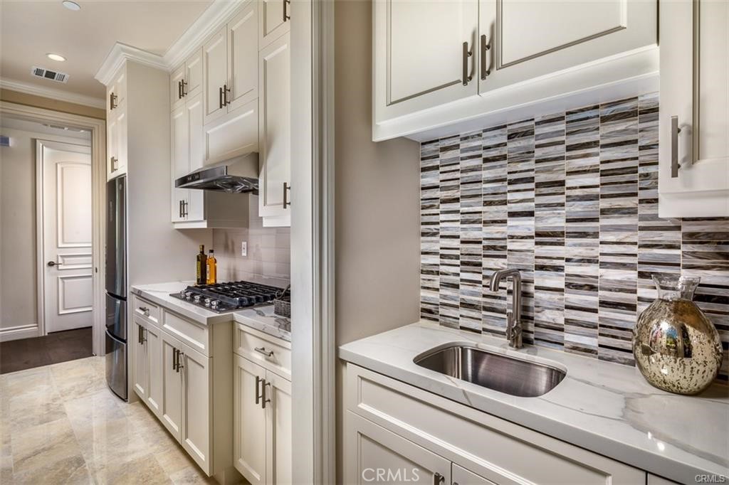 2868 Shadow Canyon Road