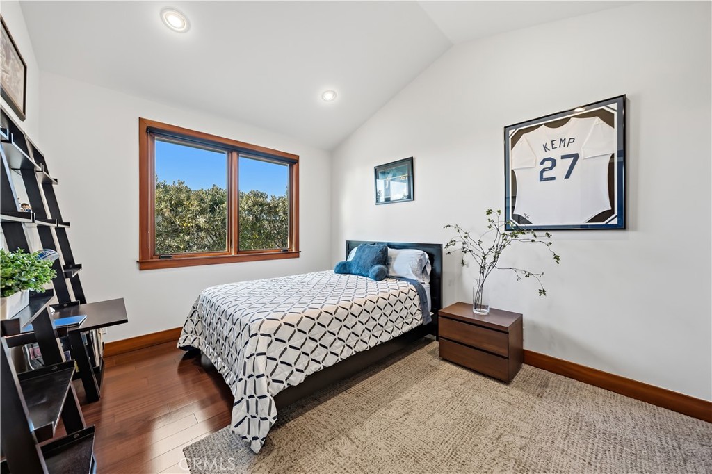 2912 Via Alvarado