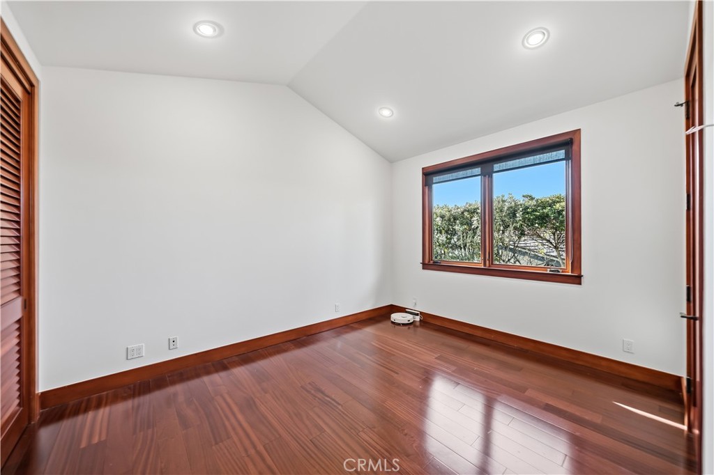 2912 Via Alvarado