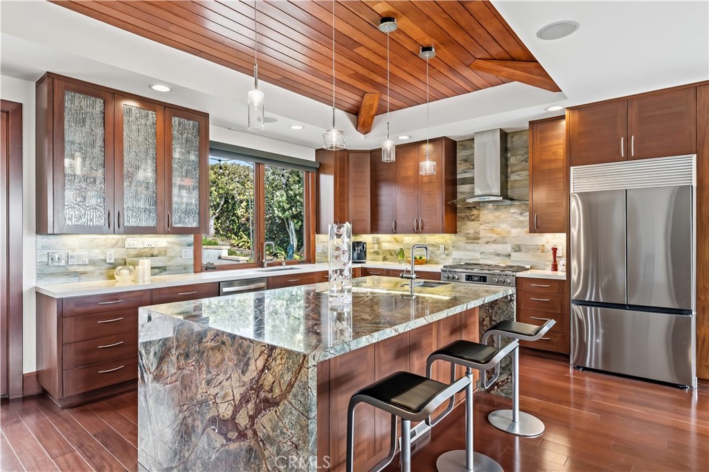 2912 Via Alvarado