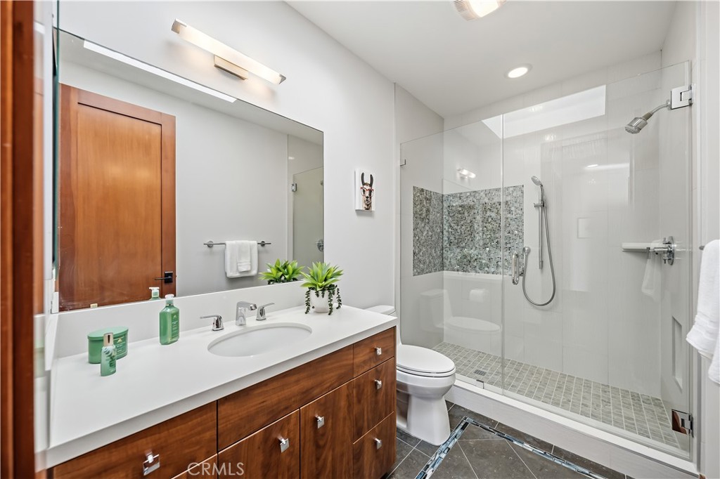 2912 Via Alvarado