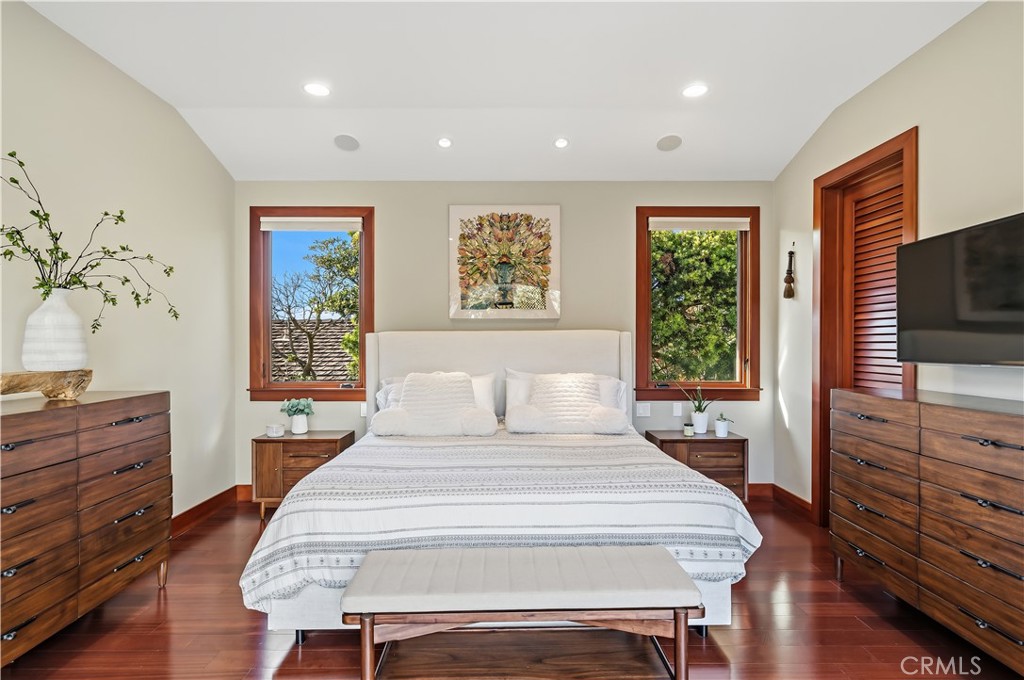 2912 Via Alvarado