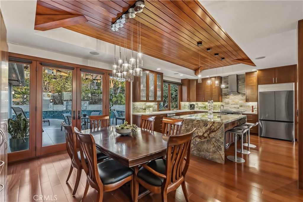 2912 Via Alvarado