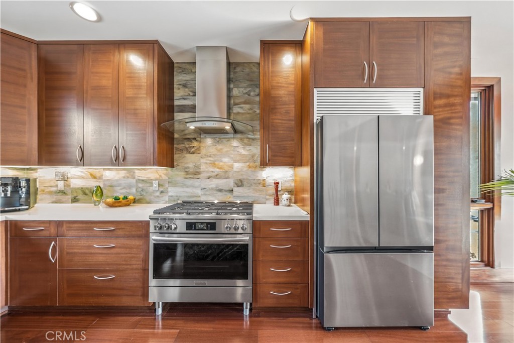 2912 Via Alvarado